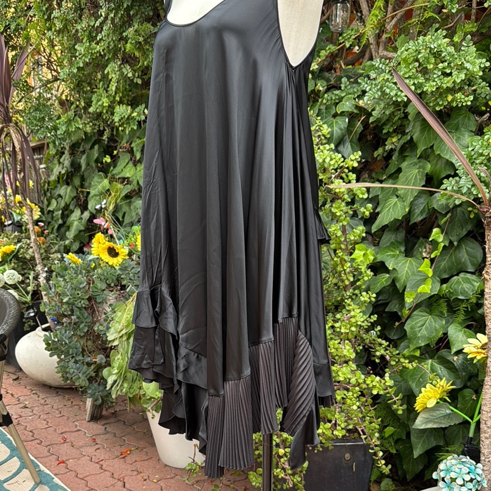 Stella McCartney Elegant Black Sleeveless Dress Sz.38 - Picture 2 of 7